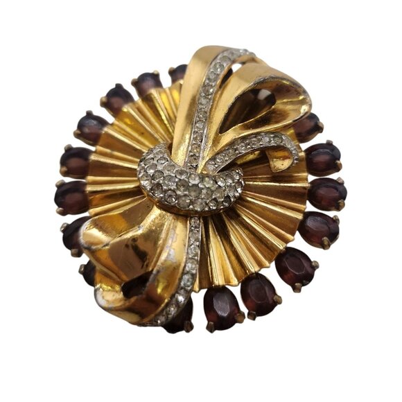 Outstanding 40s Heavy Dimension Bow Over Fluted Circle Brooch (A6788) - Picture 2 of 8